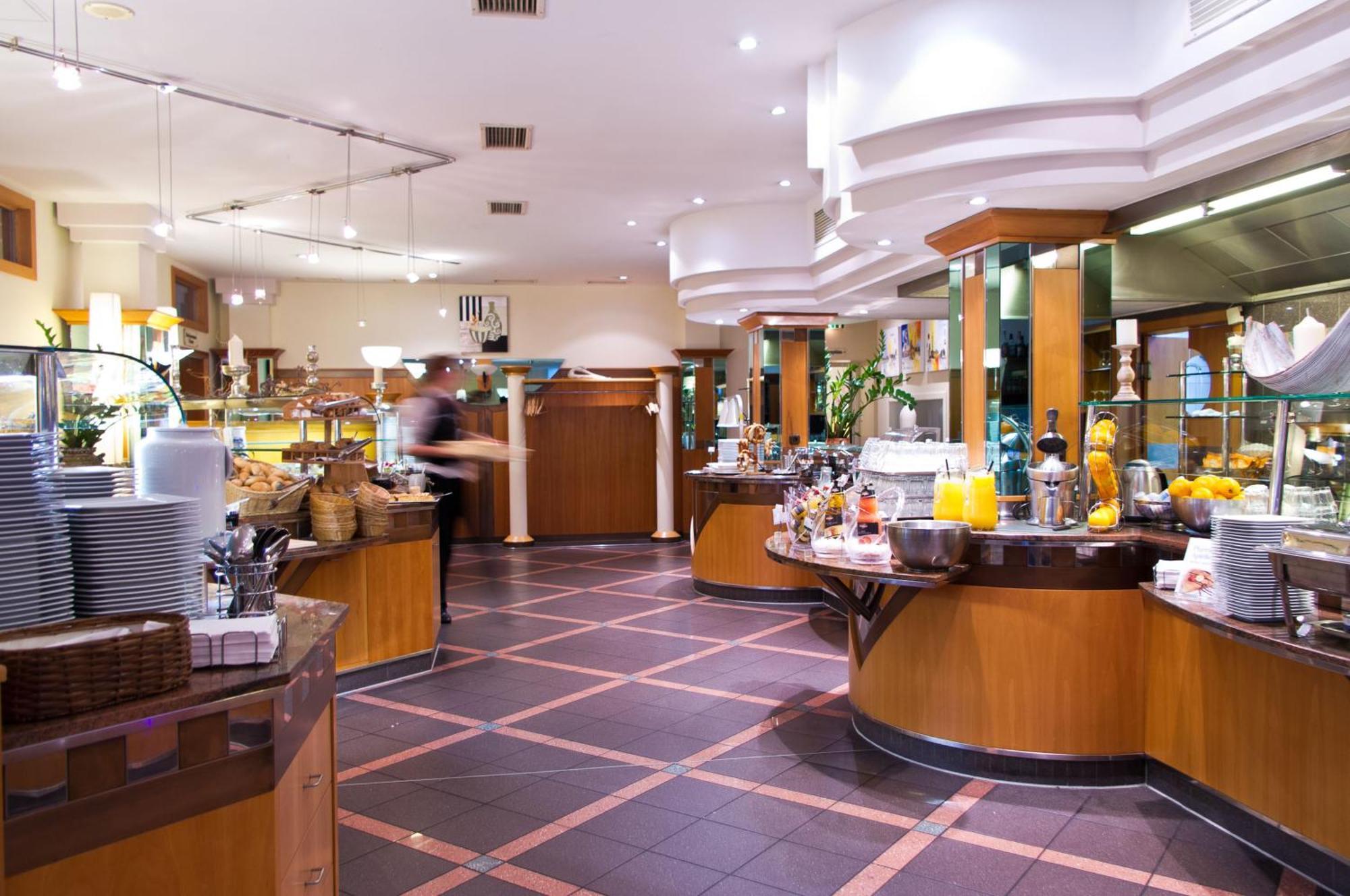 Qu Hotel 奥格斯堡 餐厅 照片